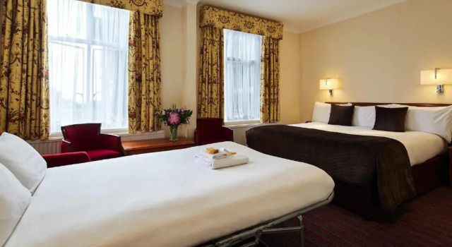 Номер Executive The Abbey