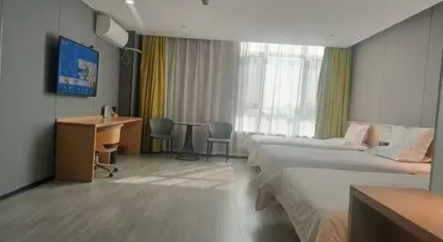 Люкс Iu Hotel (yuan's People's Road Yigou Mall store)
