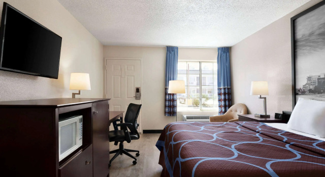 Super 8 by Wyndham Gulfport Airport NW/Near Biloxi