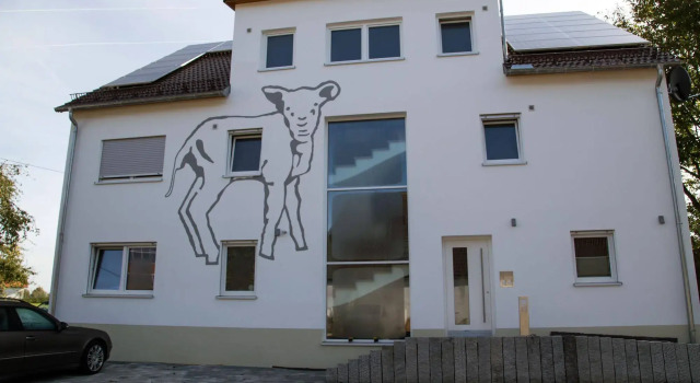 Gästehaus und Fewo Lamm Garni, Забронировать Отель Блаубойрен 