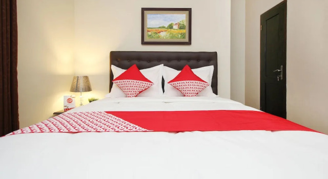 Omah Gedongkuning Syariah Homestay by OYO Rooms, Book Hotel Banguntapan 