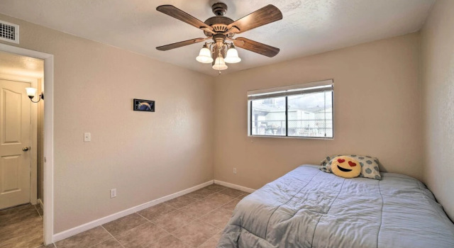 3 Mi to Lake Havasu: Home w/ Patio