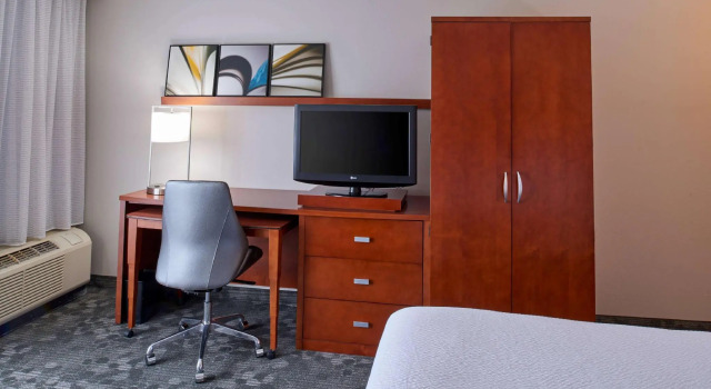 Четырёхместный номер Standard Sonesta Select Indianapolis Carmel