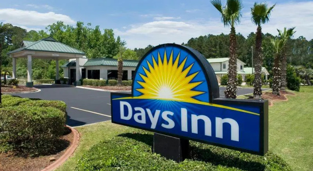 Run of House Days Inn by Wyndham Richmond Hill/Savannah