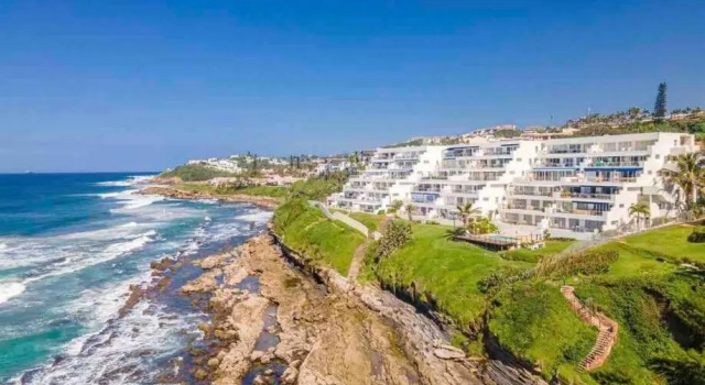 Апартаменты Beach front penthouse apartment