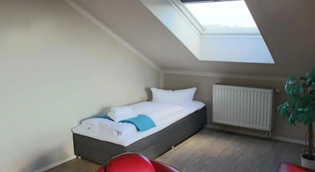 Люкс Check Inn Hotel Merseburg
