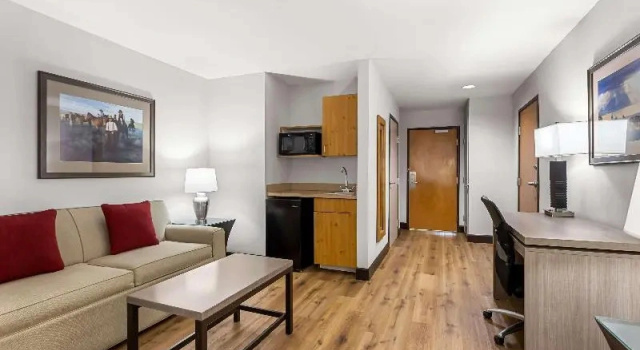 Шестиместный люкс Best Western Moriarty Heritage Inn