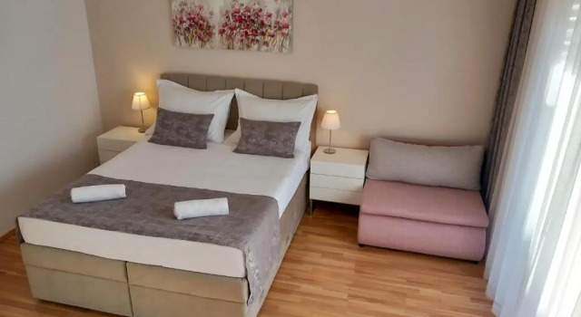 Студия с балконом и с красивым видом из окна Apartments Pavoković