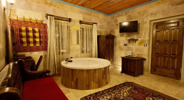 Travel Inn Cave Hotel
