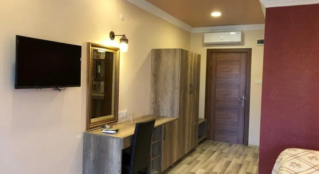 Assos Kadırga Otel