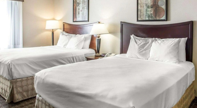Comfort Inn Altoona-Des Moines, Rezerwuj Hotel Hotele w Iowa z basenem, Basen