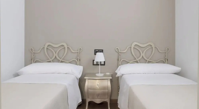 Семейный номер Standard с балконом Hotel Infanta Leonor