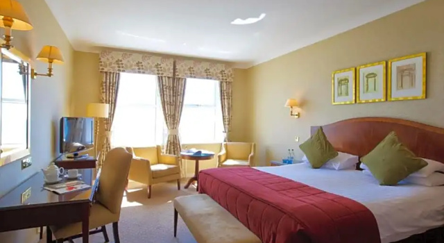 Номер Classic с видом на море Bournemouth Carlton Hotel By Sunday