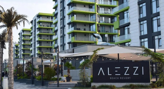 "Adela" 2BR apt - Pool & Spa Beach Resort