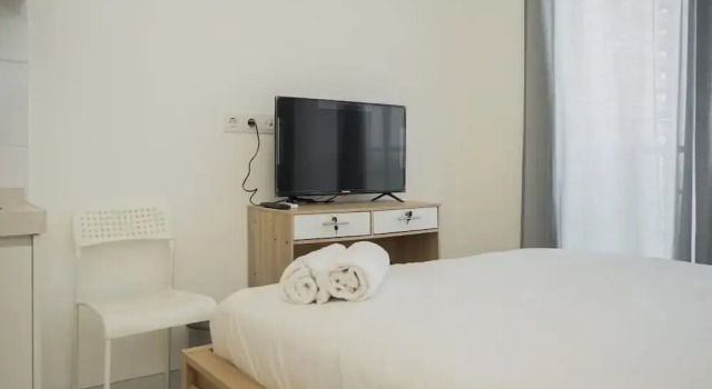 Gorgeous and Comfy Studio Sky House BSD Apartment