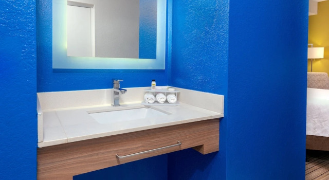 Двухместный номер Standard Holiday Inn Express Hotel & Suites Bonita Springs/Naples by IHG