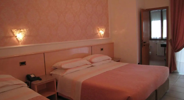 Трёхместный номер Standard Hotel Lanterna