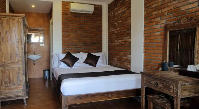 RedDoorz near Raya Semer, Rezervovat Hotel Hotely v Bali s bazénem, Bazén