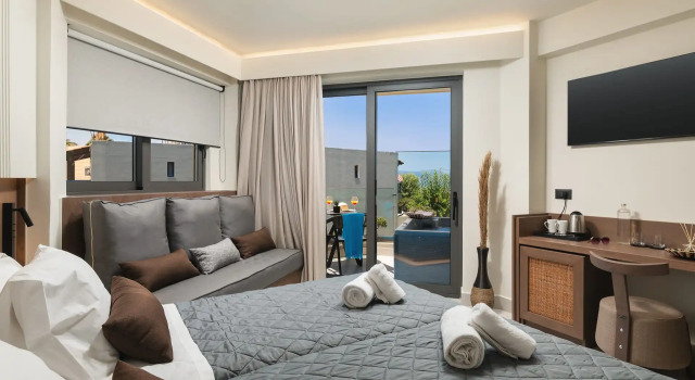 Номер Deluxe Elia Agia Marina Resort