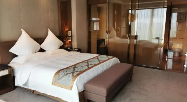 Люкс Ambassador Yaoda International Hotel