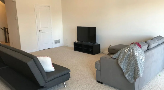 Extravagant Brand New Town House, Varaa Hotelli Hamilton 
