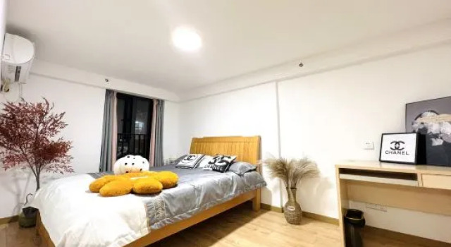 Люкс Luxury Dollman Boutique Apartment (Jinshazhou Branch)