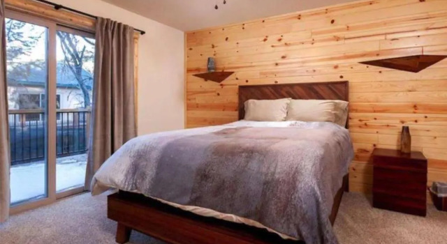 Mountain Air by AvantStay Stunning Log Cabin in Big Bear w Pool Table