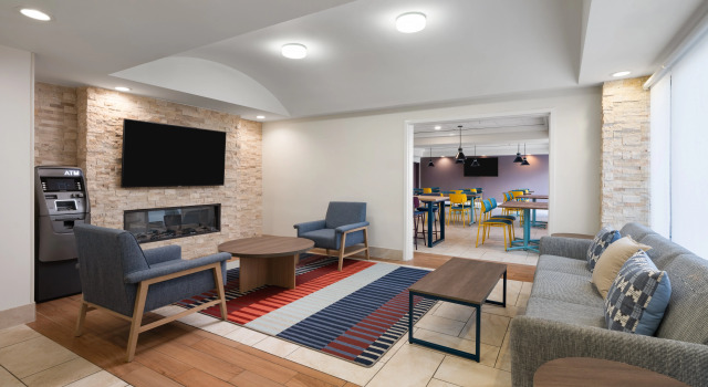 Garner Hotel August West by IHG