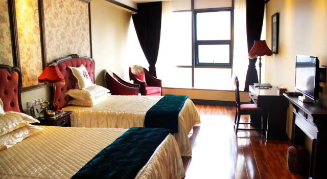 Chongqing 30 Years Romantic Classic Hotel, Prenota Hotel Hotel a Chongqing Area con parcheggio, Parcheggio