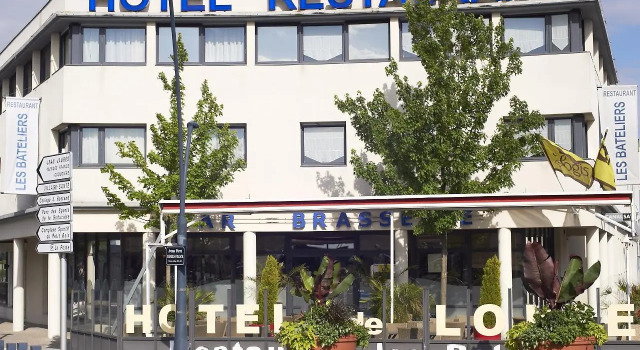 Logis Hotel De Loire Rest. Les Bateliers, Rezerwuj Hotel  
