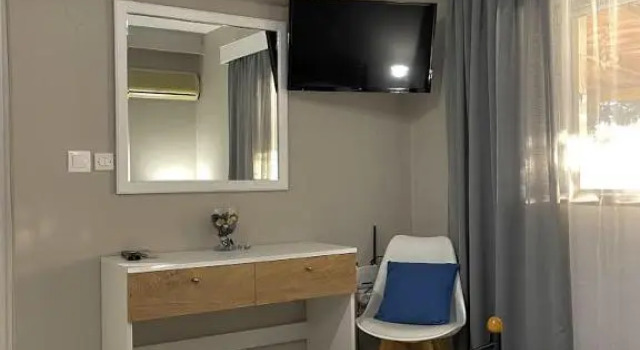 Evelin Studio, Prenota Hotel Hotel a Messinia con parcheggio, Parcheggio
