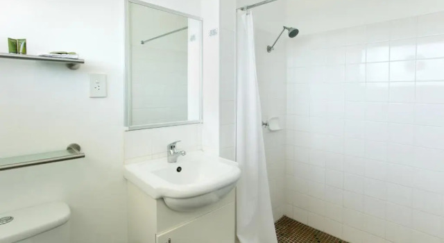Номер Executive Bathurst Studio Apartments