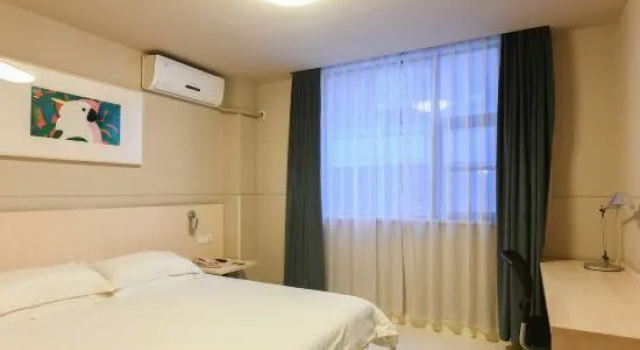 Двухместный номер Standard Jinjiang Inn Foshan Zumiao Qinren Road