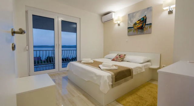 Seaview Studio Apartmani Sleeps 2 - Wifi & Tv, Забронировать Апартаменты/квартира Цриквеница Приморско-Горанская жупания