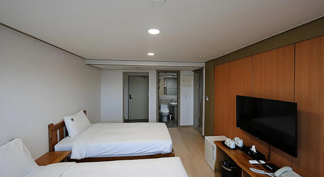 J2 Family Hotel Jeju