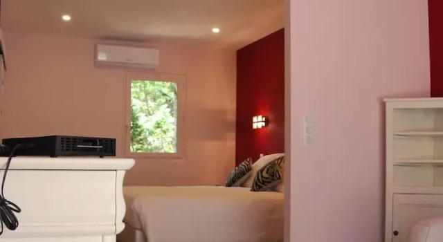 Люкс Hameau Fleur de Pierres B&B