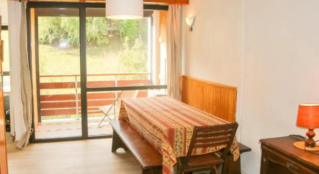 Appartement Enchastrayes, 2 pièces, 6 personnes - FR-1-165A-103