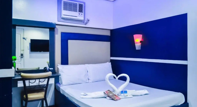 Номер Premium Hotel 99 Cubao