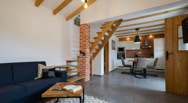 Komun Apartments, Prenota Appartamento Hotel a Croatian Islands con piscina, Piscina