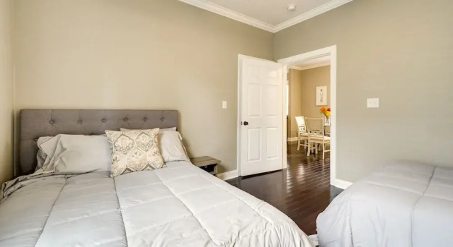 Downtown Wilmington Home: Walk to Cape Fear River!, Забронировать Отель Отели Уилмингтон с парковкой, рядом с Театр City Stage, Парковка