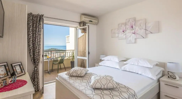 Apartments Lana, Забронировать Апартаменты/квартира Макарска Biokovo Nature Park, рядом с Францисканский монастырь