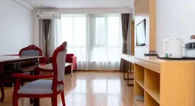 Люкс Business GreenTree Inn (Huai'an Development Zone Shenzhen East Road West Amusement Park)
