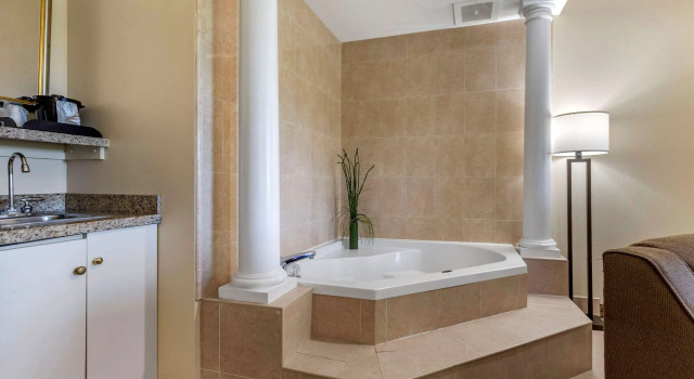 Двухместный люкс Comfort Suites Myrtle Beach Central