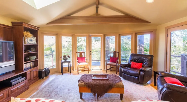 Monte Rio Home with River Views by RedAwning, Book Hotel Monte Rio Sonoma County