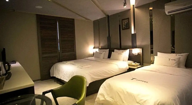 Superior cameră T Hotel
