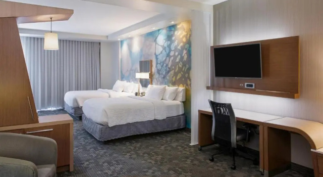 Люкс Courtyard by Marriott Hot Springs