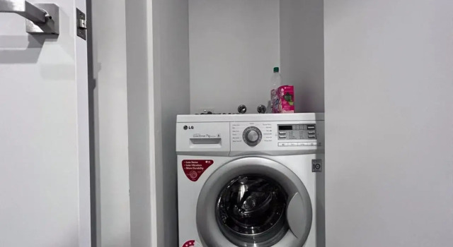 Relaxing 1BR1BA apartment in Melbourne CBD, Забронировать Апартаменты/квартира Отели Мельбурна с бассейном, рядом с Scots Church, Бассейн