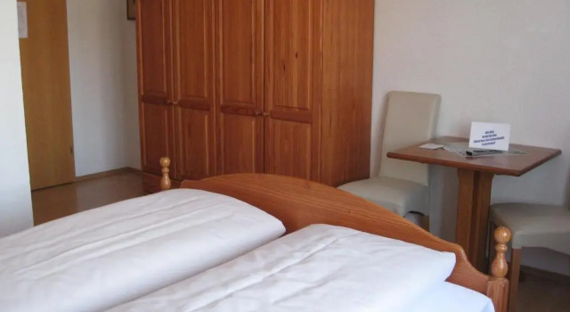 Hotel-Restaurant Cafe Caro, Забронировать Отель Каролинензиль East Frisia