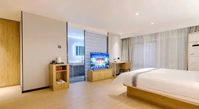 Люкс Deluxe Shangqiu Qingzhu Hotel (Shangqiu Ancient City First People's Hospital Store)