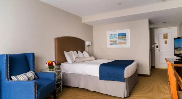 Двухместный номер Standard Waters Edge Resort & Spa